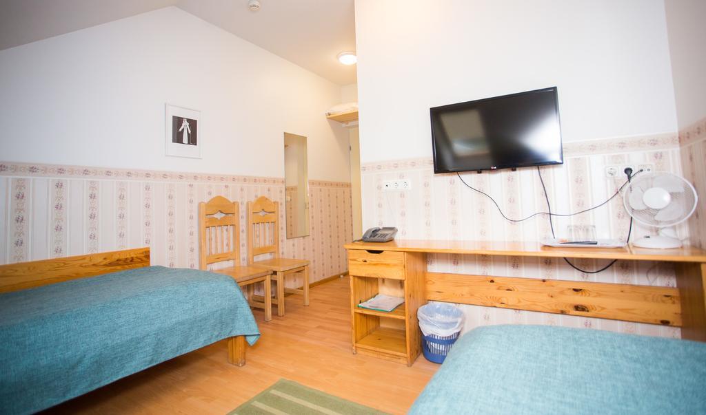 Katariina Guesthouse Раквере Экстерьер фото