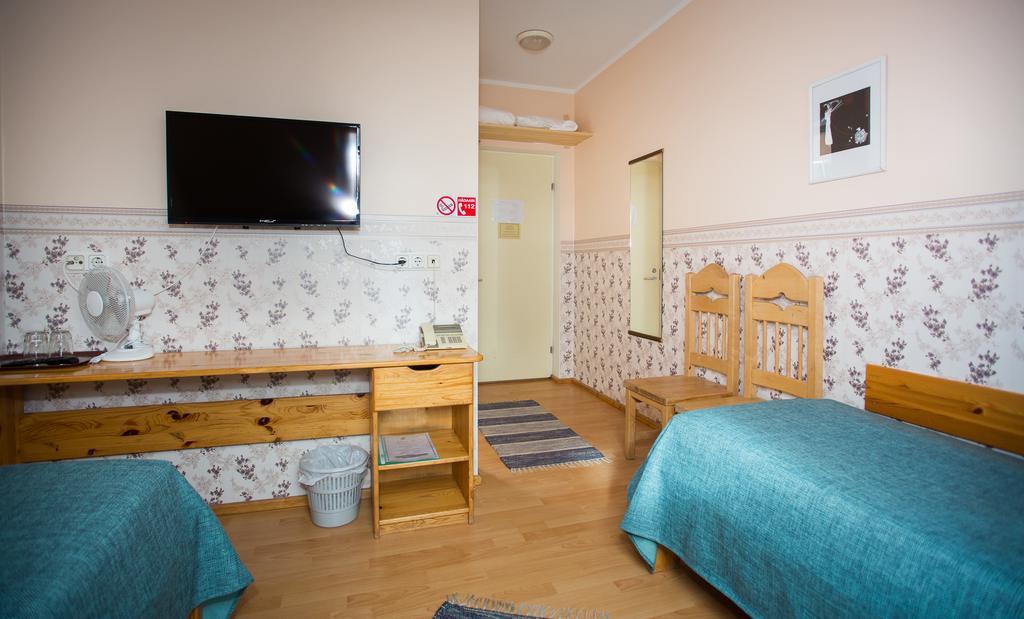 Katariina Guesthouse Раквере Экстерьер фото