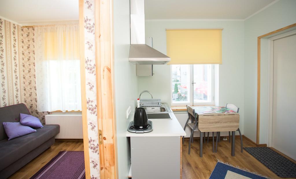 Katariina Guesthouse Раквере Экстерьер фото